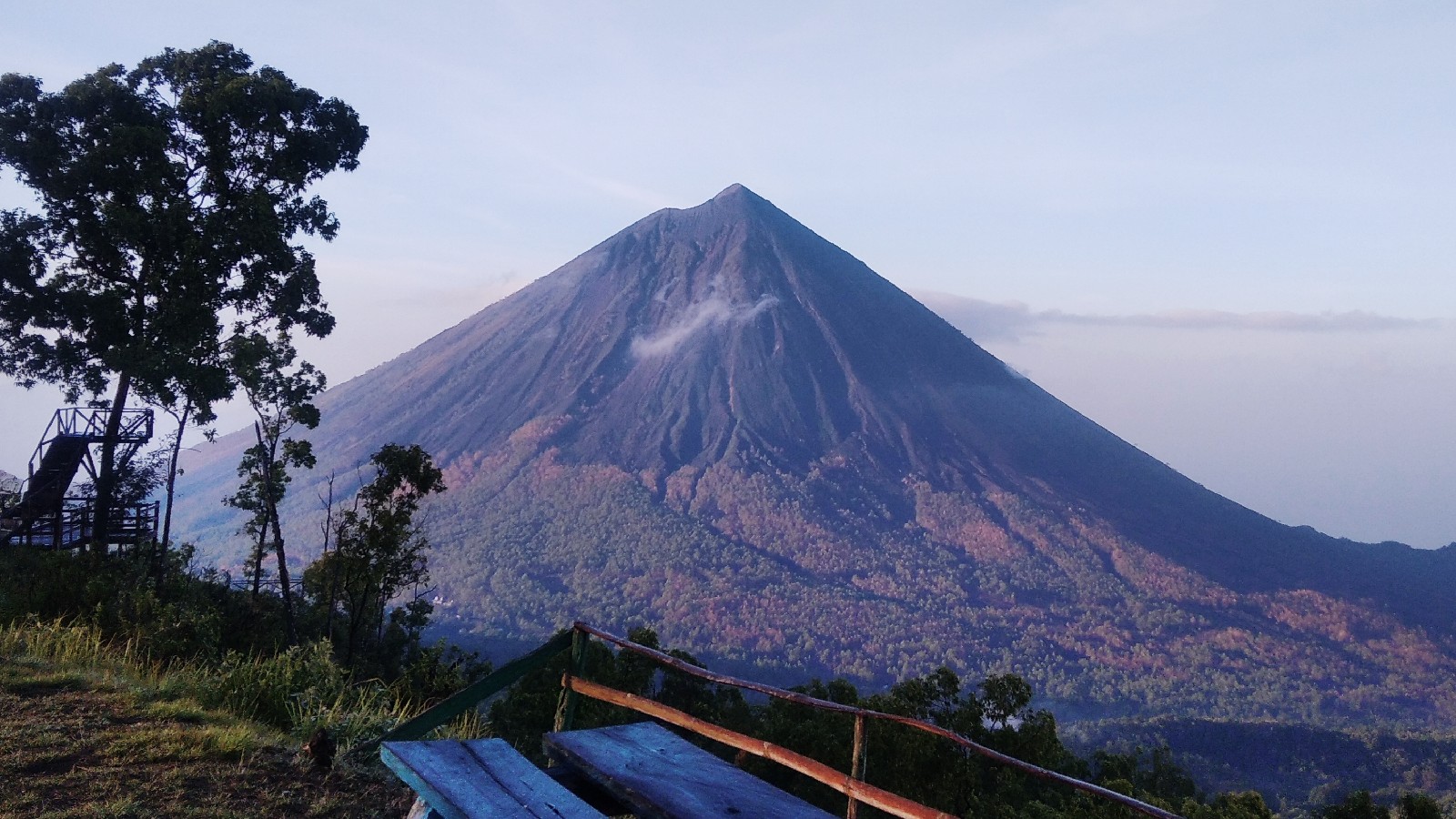 Private Tour Destinations: Flores Komodo Sumba